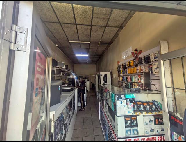 1,564M² BUILDING FOR SALE IN PRETORIA CENTRAL
